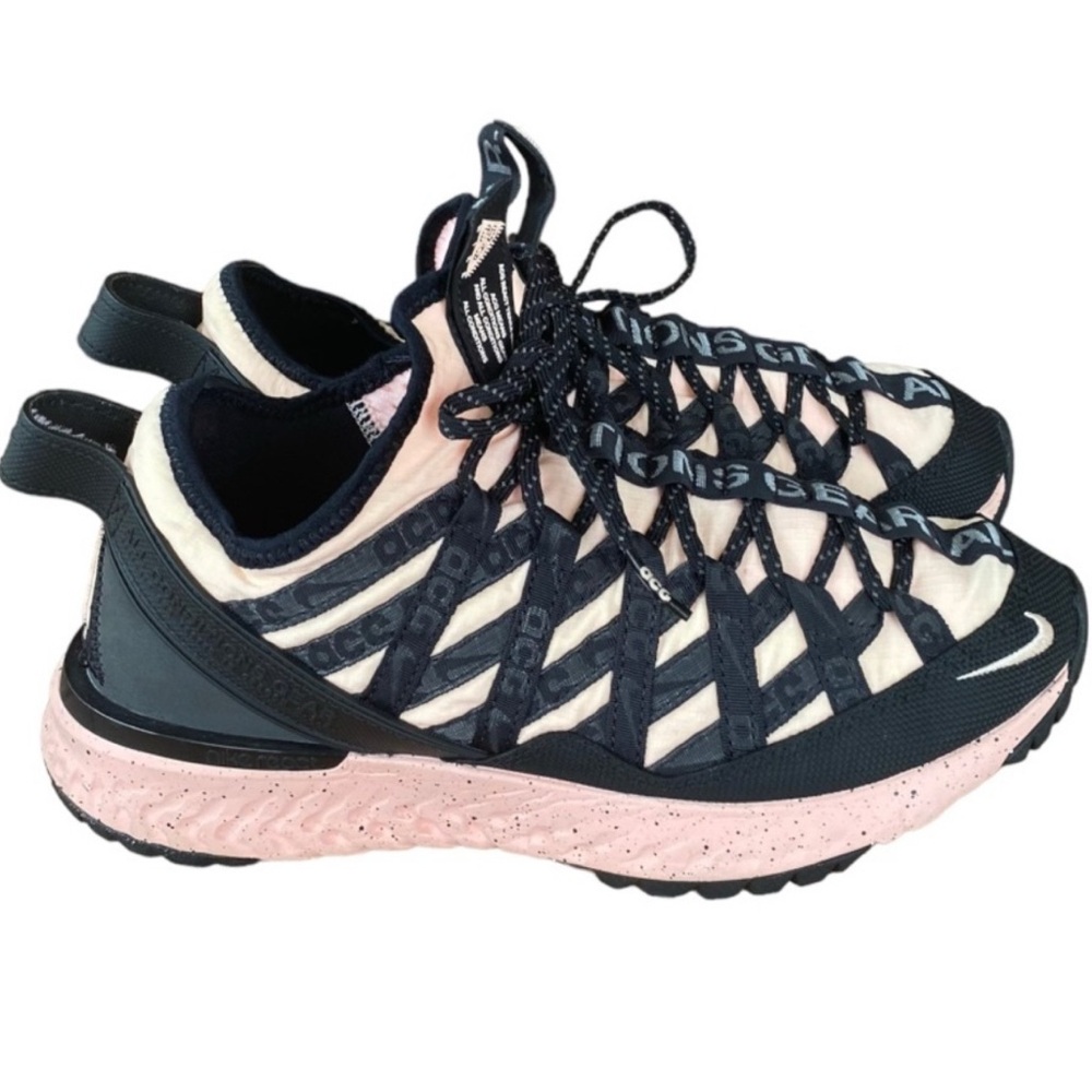 Nike #BV6344-800 ACG React Terra Gobe melon tint shoes. Size 5.5